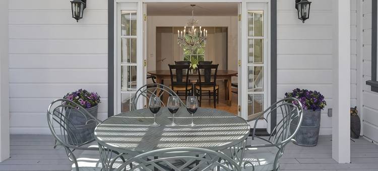 St. Helena, Walk to Town, on Vineyard, Pool, One Acre/Private, Permit STR25-001图片