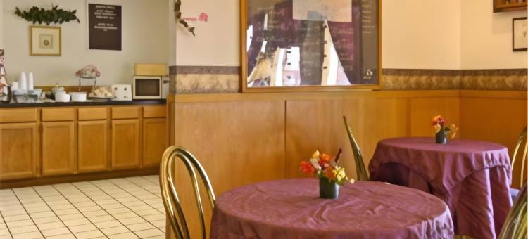 贝茨维尔速8酒店(Super 8 by Wyndham Batesville)图片