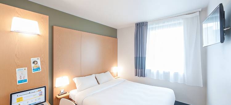 里永克莱蒙特费朗酒店(B&B Hôtel Clermont Ferrand Nord Riom)图片