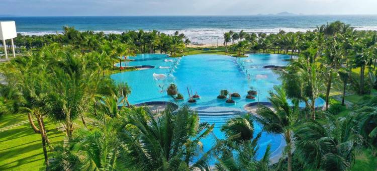金兰九天海滩度假村(The Empyrean Cam Ranh Beach Resort)图片
