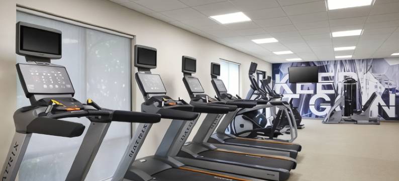 圣路易斯机场/地球城SpringHill套房酒店(SpringHill Suites St. Louis Airport/Earth City)图片