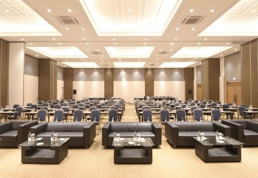 Fitra Hotel Majalengka Hotel Overview