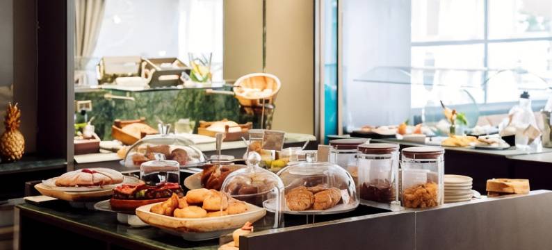 时髦&精简天鹅绒住宿(Chic & Basic Velvet)图片