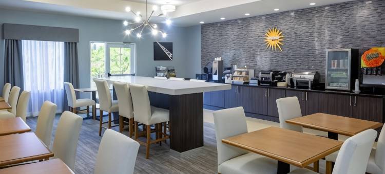 锡布灵拉昆塔温德姆套房酒店(La Quinta Inn & Suites by Wyndham Sebring)图片