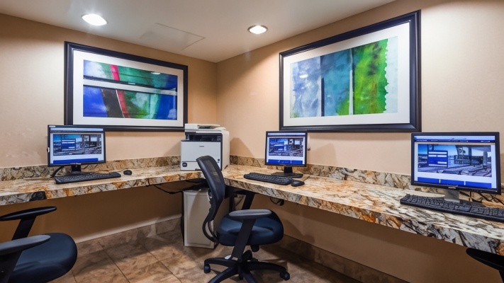 Best Western Plus Casino Royale – Center StripOver view