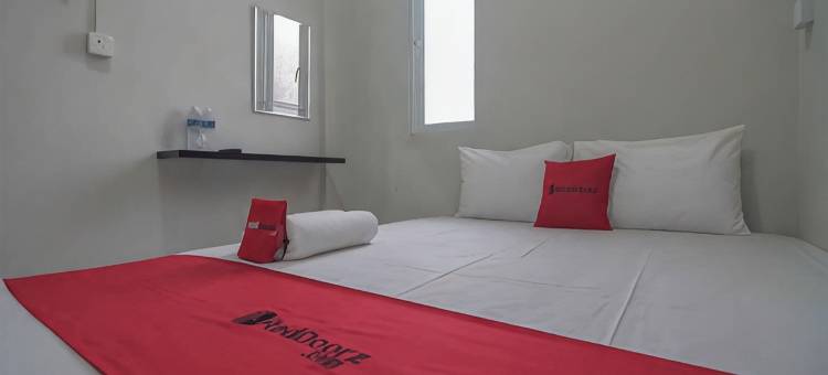 红多兹酒店@巴淡岛2号佩利塔路(RedDoorz @ Jalan Pelita Batam 2)图片