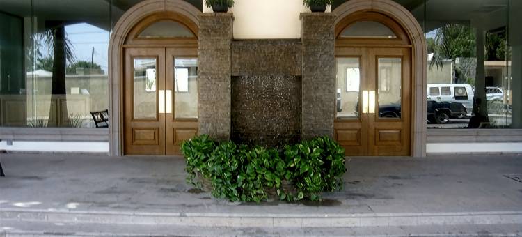 卡德雷塔市中心贝斯特韦斯特酒店(Best Western Centro Cadereyta)图片