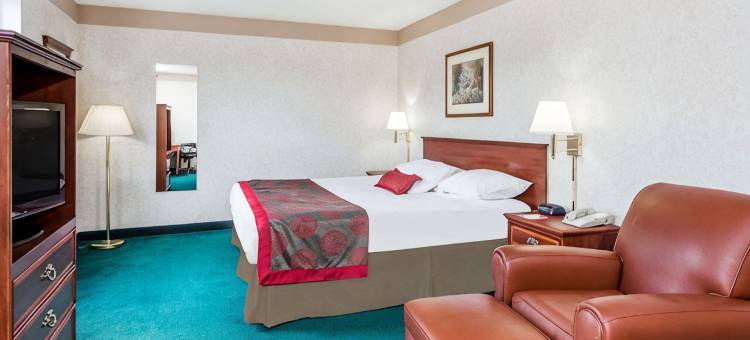 斯特拉斯堡多佛温德姆华美达酒店(Ramada by Wyndham Strasburg Dover)图片