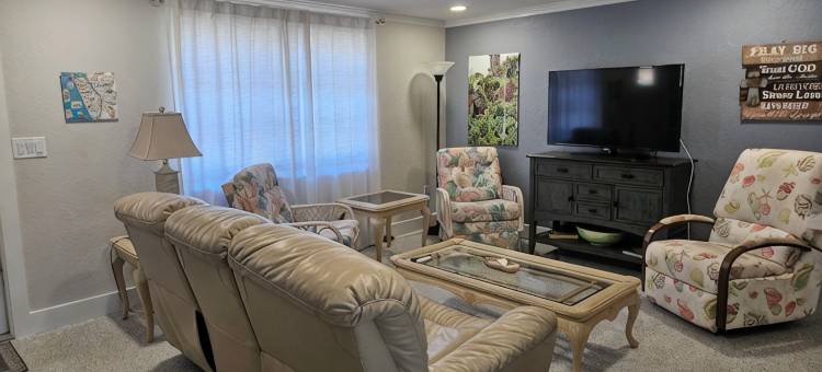 可携带犬 - 628度假屋 - 限一只25磅以下小型犬(Dog Friendly - 628 - One Small, Less Than 25 lb. Dog)图片