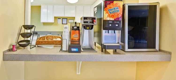 休斯顿蒙特贝尔维尤美洲最佳价值套房酒店(Americas Best Value Inn and Suites Mont Belvieu)图片