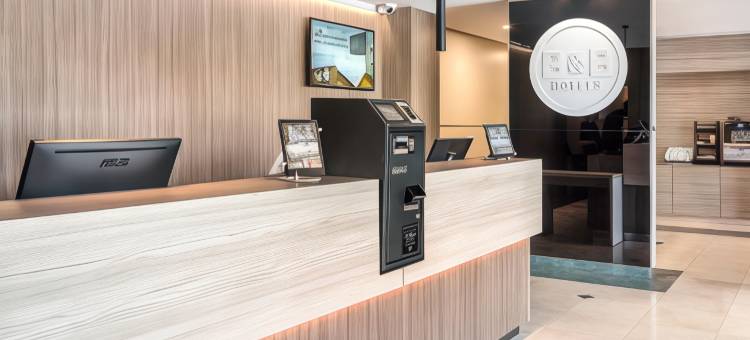 马德里机场T4 B&B酒店(B&B Hotel Madrid Aeropuerto T4)图片