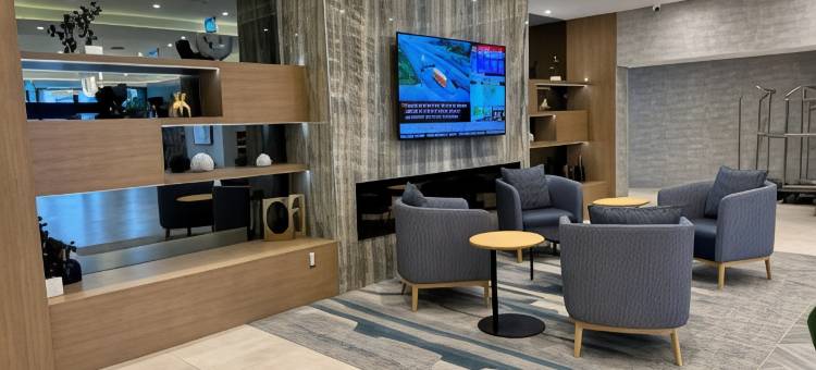 伯灵顿烛木套房酒店(Candlewood Suites Burlington Conference Centre)图片