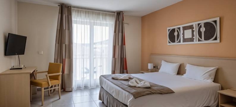 欧巴涅北奥希坦酒店 - 原创精品酒店(The Originals Boutique, Hotel l'Occitan, Aubagne)图片