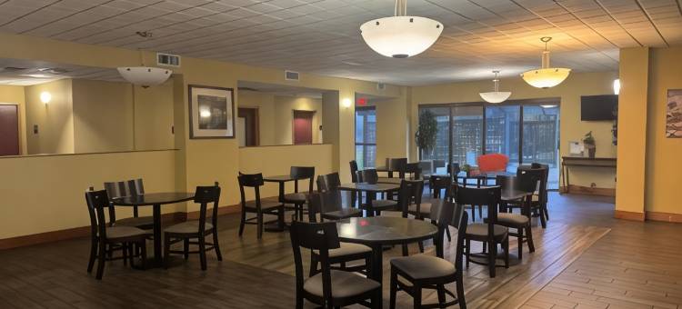 哈蒂斯堡北部舒眠套房酒店(Sleep Inn & Suites Hattiesburg North)图片
