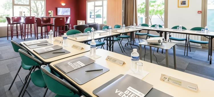 北图卢兹瑟斯库艾康铂酒店(Campanile Toulouse Nord - SESQUIÈRES)图片