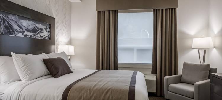 雷夫尔斯托克华美达酒店(Ramada by Wyndham Revelstoke)图片