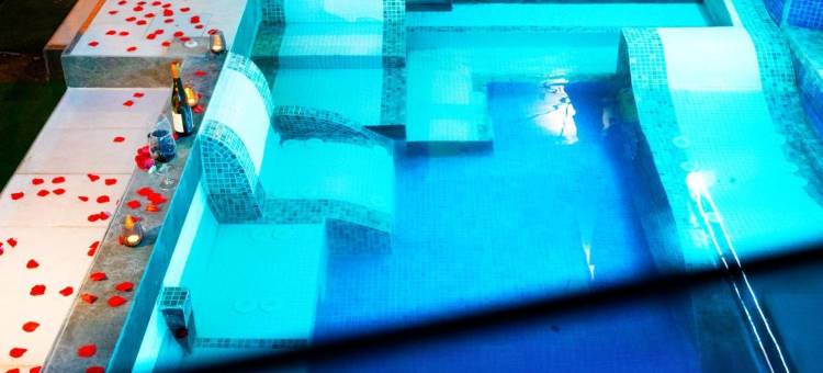 卡拉绿洲公寓(Apartamentos Oasis de La Cala)图片