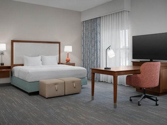 希尔顿维洛海滩市区欢朋套房酒店