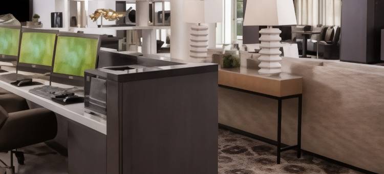 迈阿密珊瑚阁万怡酒店(Courtyard Miami Coral Gables)图片