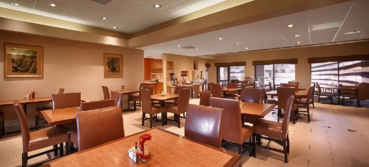 斯科特斯德雷鸟贝斯特韦斯特优质套房酒店(Best Western Plus Scottsdale Thunderbird Suites)图片