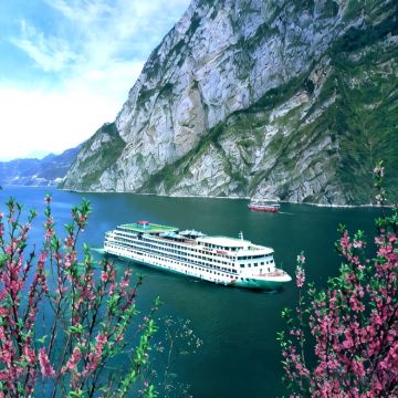 重庆+长江黄金邮轮+长江三峡4日3晚自由行