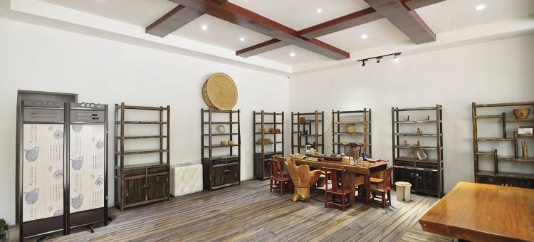 般若彩云酒店(昆明龙泉路财经大学店)图片