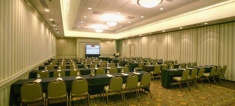 东麦迪逊希尔顿逸林酒店(Doubletree by Hilton East Madison East)图片