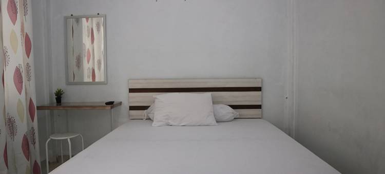 红多兹伊斯兰酒店-近丹戎槟榔市中心(RedDoorz Syariah Near Tanjung Pinang City Center)图片