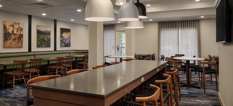 莱克兰普兰特城万枫酒店及套房(Fairfield Inn & Suites Lakeland Plant City)图片