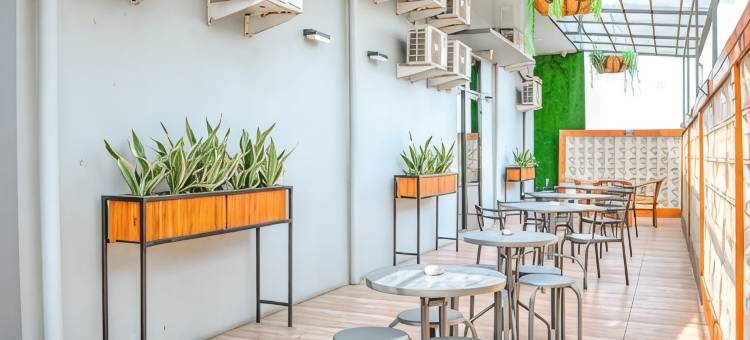 Surya集团幸运酒店(Lucky Hotel Purwodadi)图片