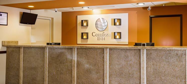 凤凰城西第 27 大道和 I-I0 交接口凯富酒店(Comfort Inn West Phoenix at 27th Ave and I-I0)图片