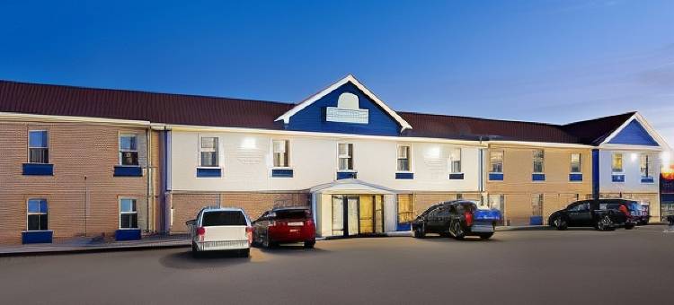 塞勒斯堡温德姆戴斯套房酒店(Days Inn & Suites by Wyndham Sellersburg)图片