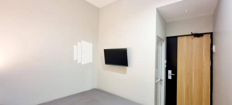 班达瓦宾馆@恩加利扬广场米特拉红门酒店(Pandawa Guest House at Ngaliyan Square Mitra RedDoorz)图片