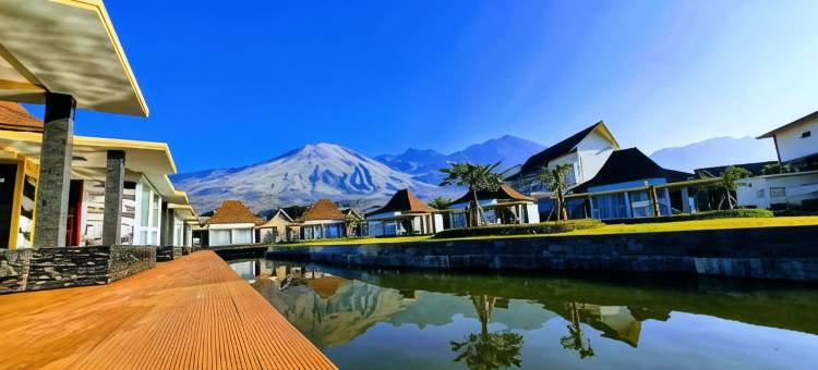 加鲁特卡哈亚别墅(Cahaya Villa Garut)图片