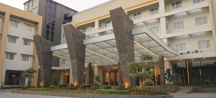 南旺波略斯画廊酒店(Pollos Hotel & Gallery Rembang)图片