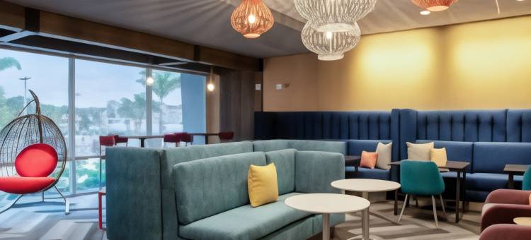 布雷登顿I-75希尔顿特鲁酒店(Tru by Hilton Bradenton I-75)图片