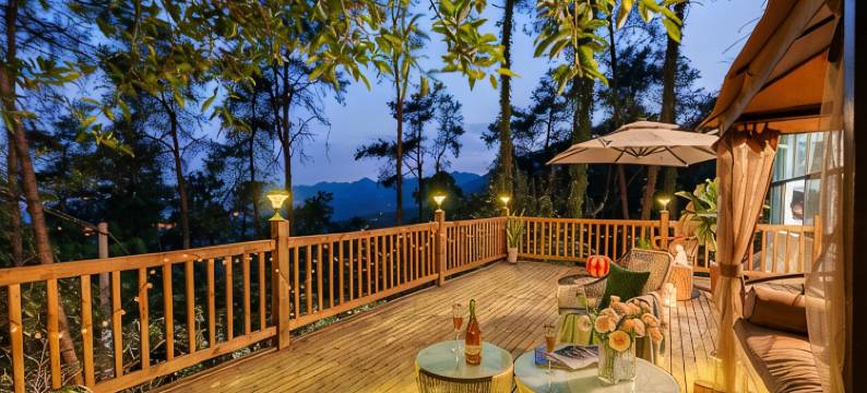 艾欣港雾江景民宿(南山公园路分店)图片