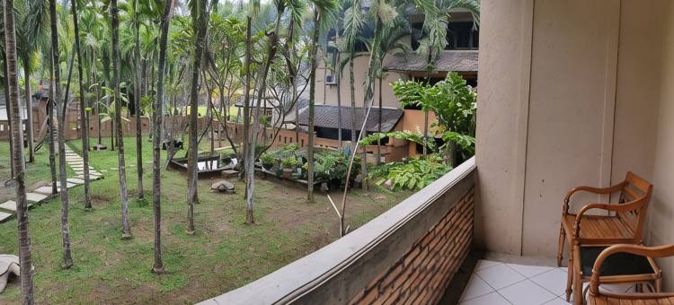 奥古斯塔佩拉布汗酒店(Augusta Pelabuhan Ratu Hotel)图片