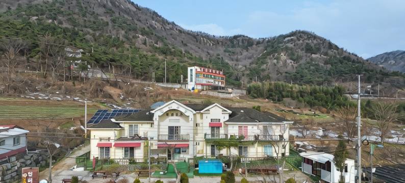 扶安边山半岛好莱坞旅馆(Buan Byeonsanbando Hollywood Pension)图片