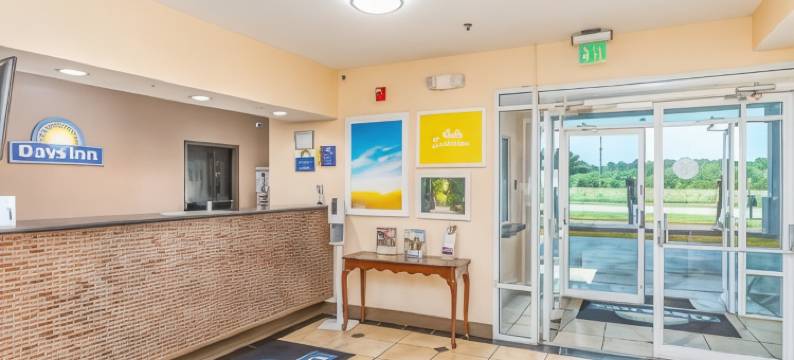 蒙哥马利体育馆戴斯酒店(Days Inn by Wyndham Coliseum Montgomery Al)图片