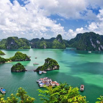 越南河内+下龙湾+芽庄+大叻+潘切美奈海滩+胡志明市9日8晚跟团游