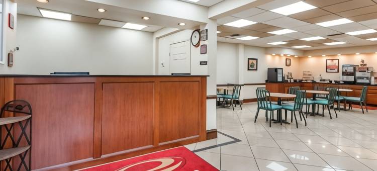 路易斯威尔市中心伊康旅馆(Econo Lodge Downtown)图片
