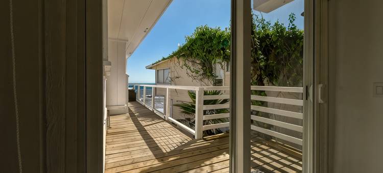 马里布路海滨度假屋直通海滩(Malibu Road Ocean Front House Direct Beach Access)图片