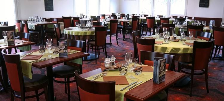 扎克德拉罗瑞圣埃尔布兰布里特酒店(Brit Hotel le Kerann Nantes St Herblain - Zac de La Lorie)图片