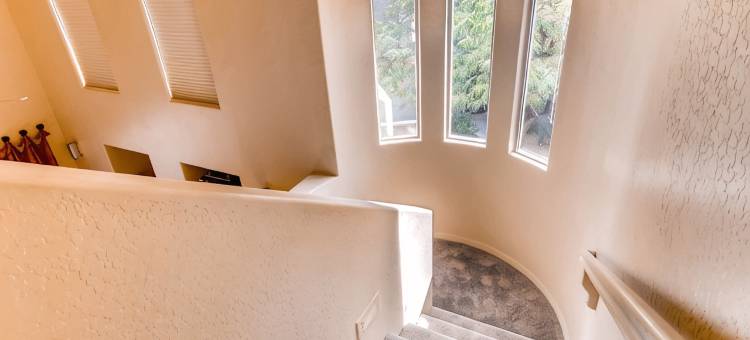 格雷霍克山景热门特索罗单元可携带狗民宿(Grayhawk Mountain Views! Highly desirable Tesoro unit! Dog Friendly)图片