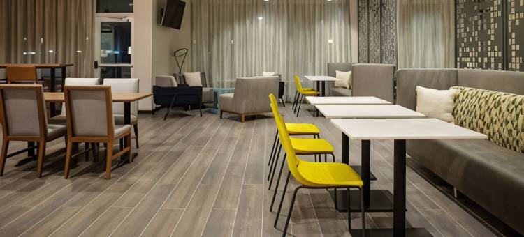 奥兰多机场TownePlace Suites酒店(TownePlace Suites Orlando Airport)图片