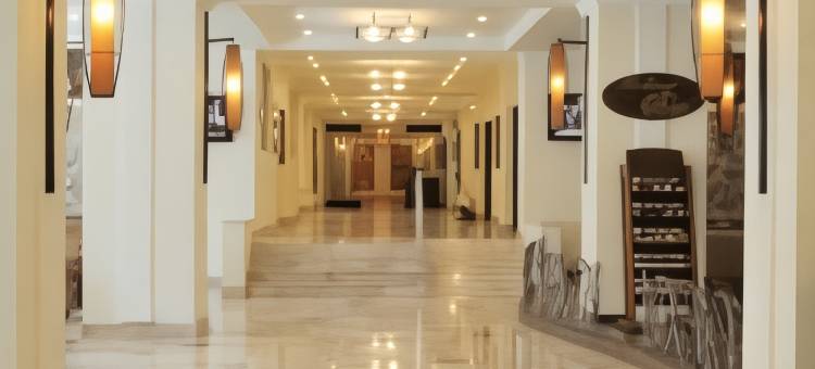 塔什干温德姆华美达酒店(Ramada by Wyndham Tashkent)图片
