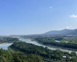 Dujiangyan night tour guide with picture-perfect blue tears light show
