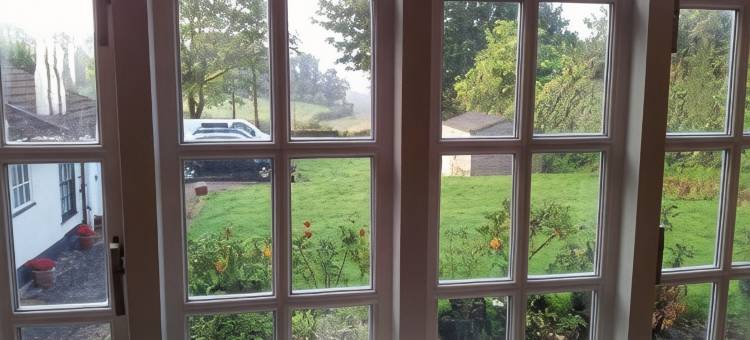 布拉姆布蕾丝住宿加早餐酒店(Brambles Bed and Breakfast)图片