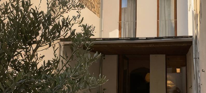 米姆联排别墅(Meem Townhouse)图片